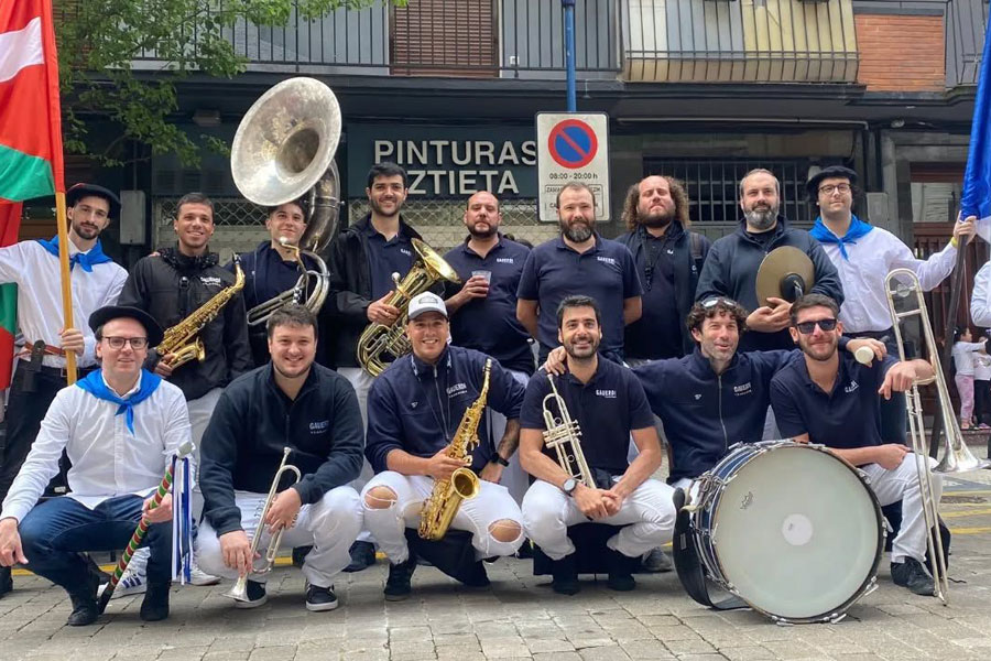 Grupos Gauredi y Joselontxos