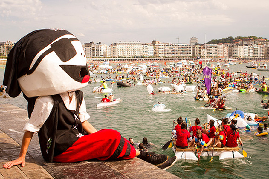 Salida balsas del abordaje